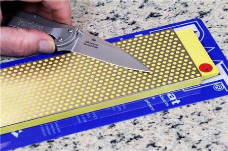 DMT磨刀石应用.jpg DMT磨刀石应用.jpg