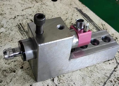 排刀机钻孔电主轴.jpg 排刀机钻孔电主轴.jpg