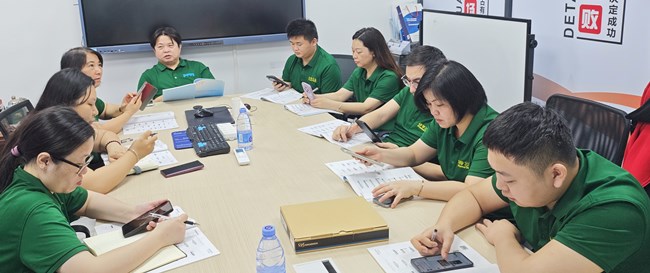 <a href='/product/' class='keys' title='点击查看关于春亨工具的相关信息' target='_blank'>春亨工具</a>产品分享会.jpg