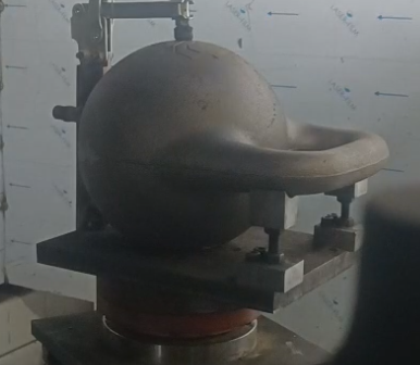 铸铁哑铃去合模线.png